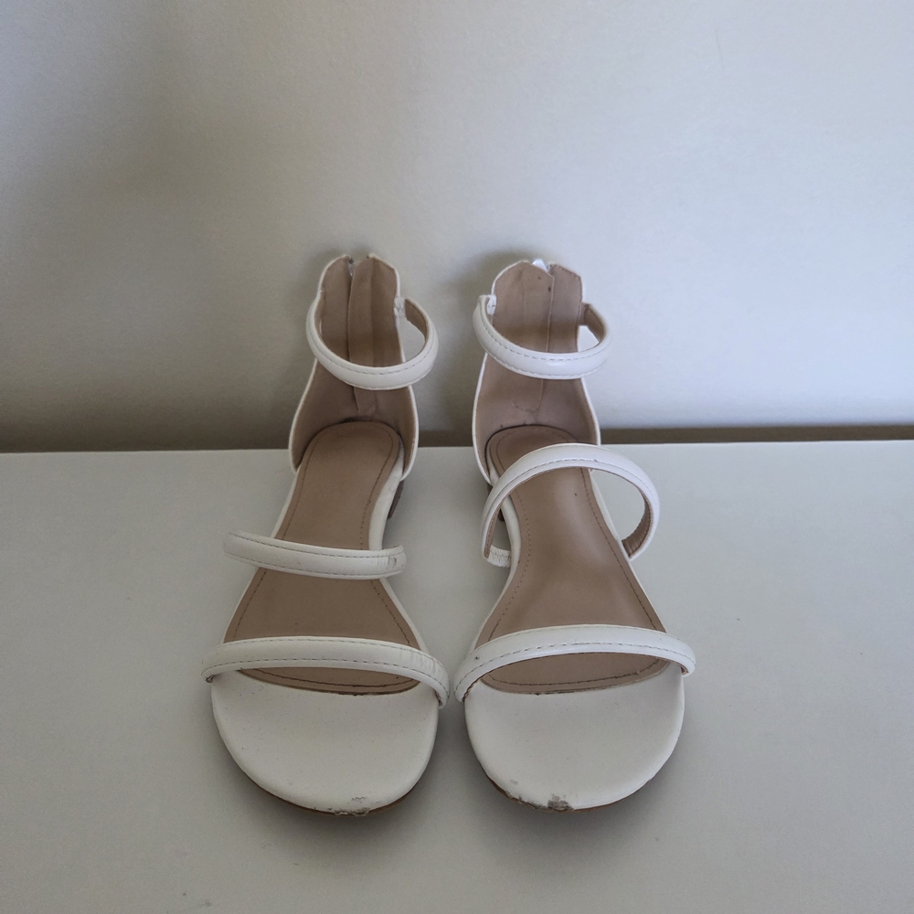 Clarks White Sandals Minimalist Design